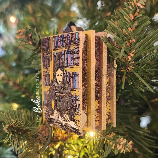 Inspired by the "Empyrean" Romantasy Series (written by Rebecca Yarros)