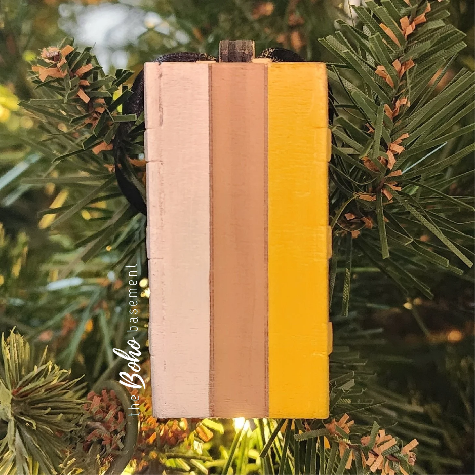 Inspired by the "Empyrean" Romantasy Series (written by Rebecca Yarros)